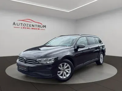 Gebraucht VW Passat 122 PS (89 kW) 2023 Schwarz Kombi