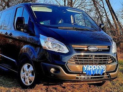 Schwarz Gebraucht 2018 Ford Tourneo Titanium Van / Kleinbus | 31.499 € (Teuer)