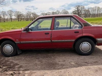 Usado Opel Ascona 75 HP (55 kW) 1986 Vermelho Sedan