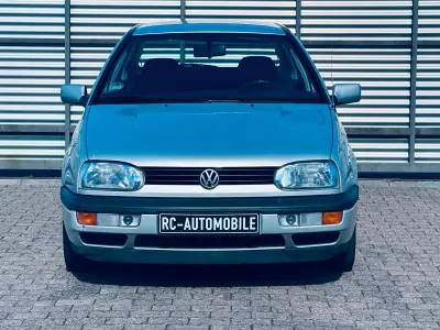 Używany VW Golf III 90 KM (66 kW) 1992 Srebrny Hatchback