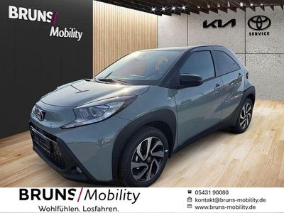 Neu Toyota Aygo X 72 PS (52 kW) 2025 Beige SUV