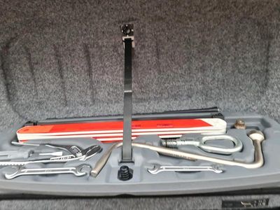 Usata BMW 323 170 CV (125 kW) 2000 Argento Cabrio