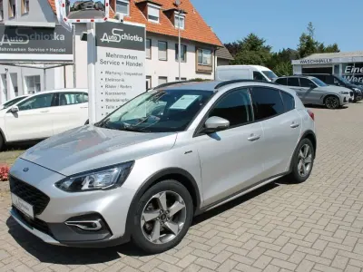 Gebraucht Ford Focus Active 125 PS (91 kW) 2020 Silber Limousine