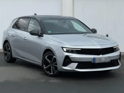 Gebraucht Opel Astra 131 PS (96 kW) 2025 Silber Kleinwagen