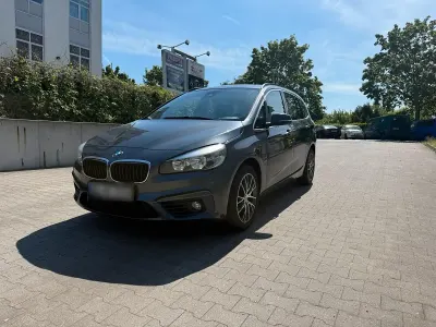 Gebraucht BMW 218 Gran Tourer Sport Line 150 PS (110 kW) 2016 Grau Van / Kleinbus