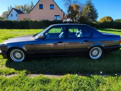 Gebraucht BMW 740 Performance 286 PS (210 kW) 1993 Violet Limousine