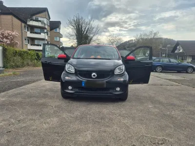 Gebraucht Smart ForFour 90 PS (66 kW) 2019 Schwarz Kleinwagen