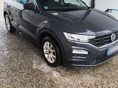 Second-hand VW T-Roc 116 CP (85 kW) 2018 Gri SUV