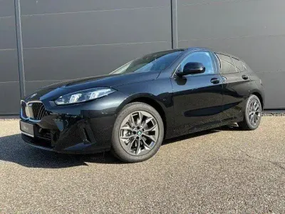 Neu BMW 120 170 PS (125 kW) 2026 Schwarz uni Kleinwagen