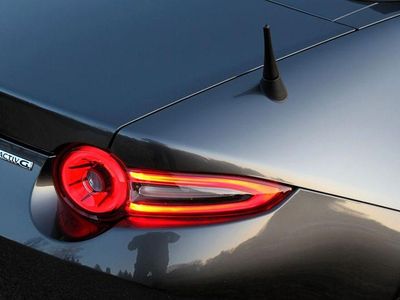 Gebraucht Mazda MX5 Exclusive 184 PS (135 kW) 2025 Grau Cabrio
