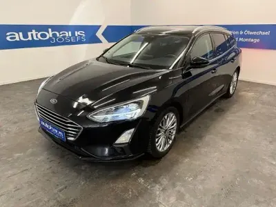 Gebraucht Ford Focus Titanium 125 PS (91 kW) 2019 Schwarz Kombi