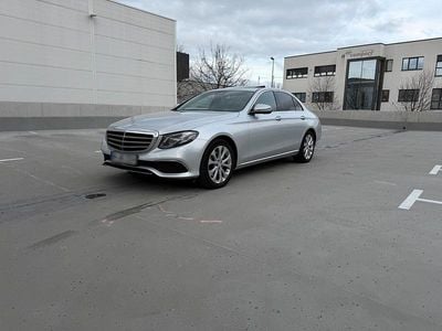 Usata Mercedes E220 194 CV (142 kW) 2018 Grigio Berlina