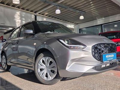 Neu Suzuki Swift Club 83 PS (61 kW) 2026 Grau Kleinwagen