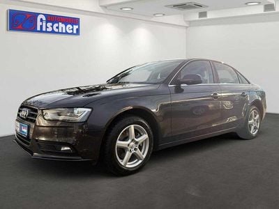 Grau Gebraucht 2013 Audi A4 Ambiente Limousine | 11.550 € (Etwas zu teuer)