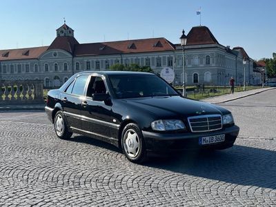 Mercedes C240