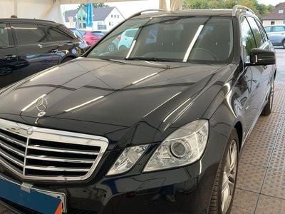 Gebraucht Mercedes E250 204 PS (150 kW) 2012 Schwarz Kombi