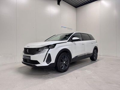 Weiß Gebraucht 2021 Peugeot 5008 Allure Van / Kleinbus | 21.990 € (Teuer)