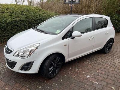 Gebraucht Opel Corsa Color Edition 101 PS (74 kW) 2012 Weiß Kleinwagen