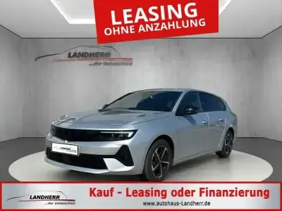 Gebraucht Opel Astra 131 PS (96 kW) 2024 Kristall silber (metallic) Kombi
