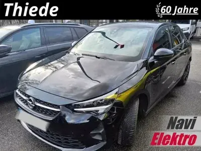 Gebraucht Opel Corsa-e Sport 100 kW (136 PS) 2023 Diamant schwarz metallic Kleinwagen