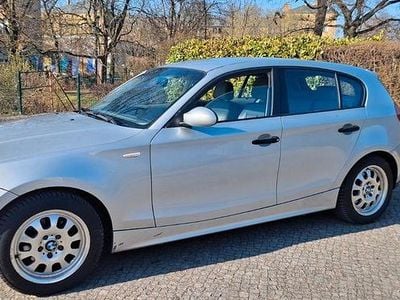 Gebraucht BMW 118 129 PS (94 kW) 2006 Silber Kleinwagen