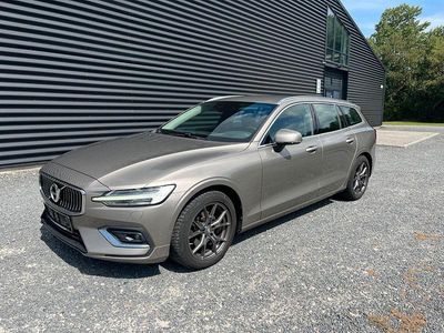 Gebraucht Volvo V60 Inscription 190 PS (139 kW) 2018 Grau Kombi