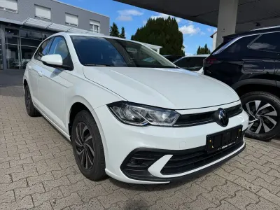 Gebraucht VW Polo Life 95 PS (69 kW) 2025 Weiß Kleinwagen