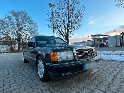 Gebraucht Mercedes 190 109 PS (80 kW) 1990 Schwarz Limousine