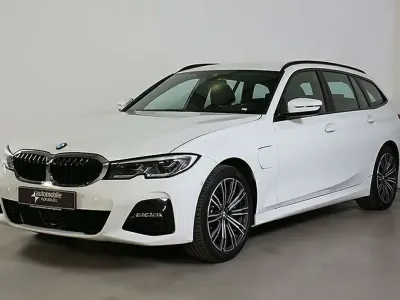 Używany BMW 330e M Sport 292 KM (214 kW) 2022 Biały Kombi