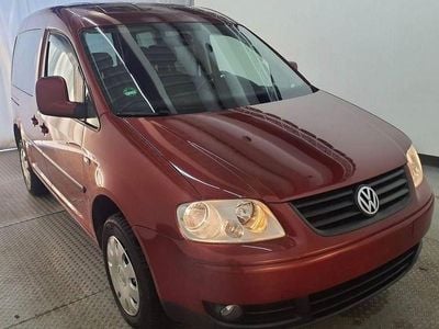 Gebraucht VW Caddy Team 105 PS (77 kW) 2010 Rot Van / Kleinbus