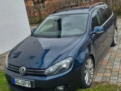 Gebraucht VW Golf VI Comfortline 122 PS (89 kW) 2011 Blau Kleinwagen