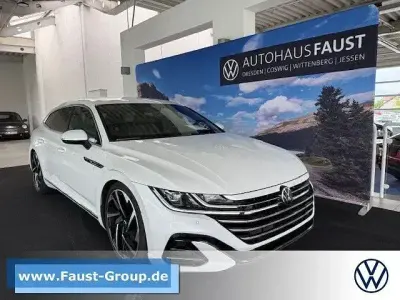 Gebraucht VW Arteon R-line 200 PS (147 kW) 2023 Weiß perleffekt Kombi