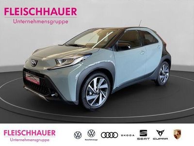 Gebraucht Toyota Aygo X X-plore 72 PS (52 kW) 2024 Gruen SUV
