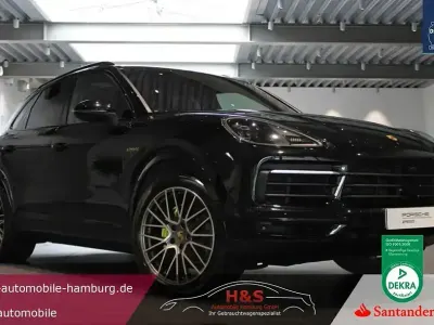 Gebraucht Porsche Cayenne E-Hybrid Platinum Edition 340 PS (250 kW) 2023 Chromitschwarz SUV