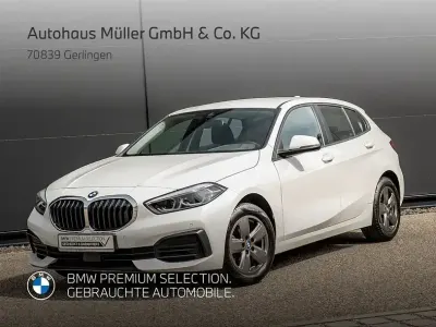 Gebraucht BMW 118 Advantage 136 PS (100 kW) 2023 Alpinweiss Kleinwagen