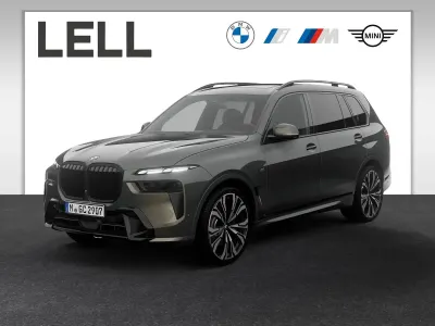 Neu BMW X7 M Sport 352 PS (258 kW) 2026 Blau SUV