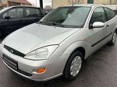 Gebraucht Ford Focus 101 PS (74 kW) 2001 Silber Limousine