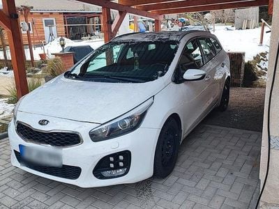 Weiß Gebraucht 2016 Kia Ceed Sportswagon GT-Line Kombi | 9.200 € (Fairer Preis)
