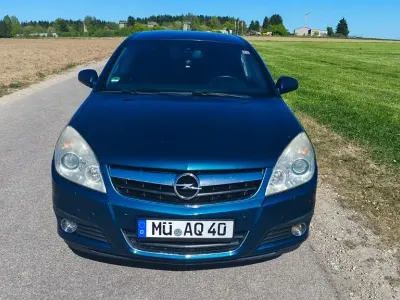 Gebraucht Opel Signum Cosmo 155 PS (114 kW) 2008 Grün Kleinwagen
