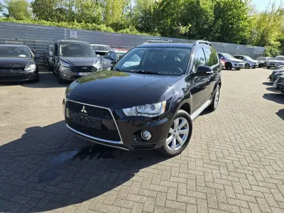 Begagnad Mitsubishi Outlander 156 HK (114 kW) 2012 Svart SUV