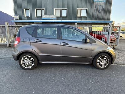 Gebraucht Mercedes A160 95 PS (69 kW) 2010 Grün Limousine