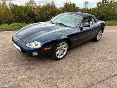 Gebraucht Jaguar XK8 284 PS (208 kW) 2001 Blau Cabrio