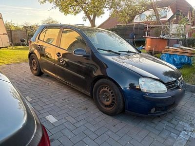 Usata VW Golf IV 105 CV (77 kW) 2005 Utilitaria