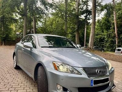 Lexus IS220d