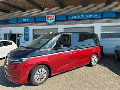 Gebraucht VW Multivan 218 PS (160 kW) 2022 Rot Van / Kleinbus