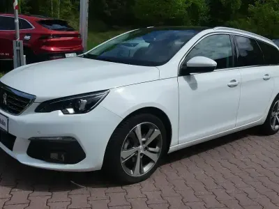 Occasion Peugeot 308 SW 131 PK (96 kW) 2020 Wit Stationwagen