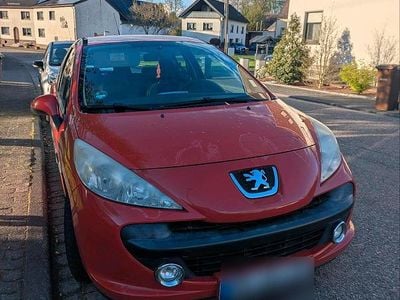 Gebraucht Peugeot 207 95 PS (69 kW) 2009 Rot Kleinwagen