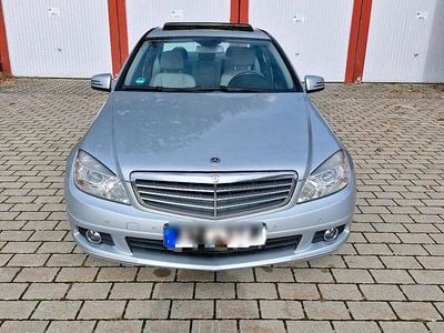 Silber Gebraucht 2009 Mercedes C200 Elegance Limousine | 3.300 € (Fairer Preis)