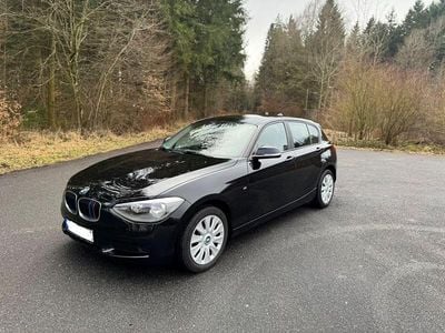Gebraucht BMW 114 102 PS (75 kW) 2014 Schwarz Kleinwagen