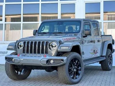 Gebraucht Jeep Gladiator Altitude 290 PS (213 kW) 2022 Grau Pickup